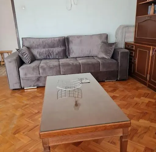 아파트 Borka